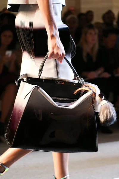 Look 61